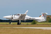 OE-FEF @ LOAN - Diamond Aircraft
