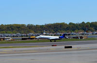 N265SK @ KDCA - Landing DCA - by Ronald Barker
