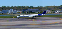 N265SK @ KDCA - Landing roll DCA, VA - by Ronald Barker