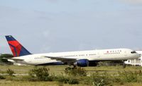 N613DL @ TNCA - N613DL