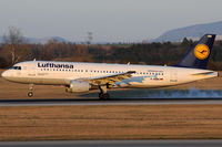 D-AIQM @ VIE - Lufthansa