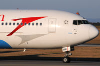 OE-LAW @ VIE - Austrian Airlines - by Chris Jilli