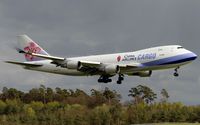 B-18706 @ ELLX - on final RW24 - by Friedrich Becker