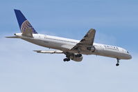 N543UA @ KORD - United Airlines Boeing 757-222, UAL908 arriving from Denver International/KDEN, RWY 10 approach KORD. - by Mark Kalfas