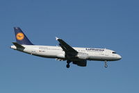 D-AIPT @ EBBR - Flight LH2284 is descending to RWY 02 - by Daniel Vanderauwera