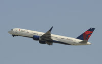 N712TW @ KLAX - Departing LAX on 25R - by Todd Royer