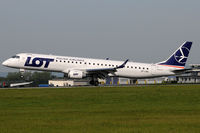 SP-LND @ VIE - LOT Polish Airlines