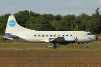 N1022C @ X04 - At Apopka Airport, Florida in false Pan Am colours -
actually was deliverd to American Airlines in 1949