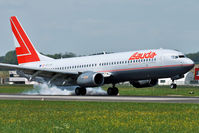 OE-LNK @ LOWL - Lauda Air Boeing B737-8Z9 landing ! in LOWL/LNZ - by Janos Palvoelgyi