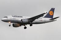 D-AIBG @ LOWW - Lufthansa A319 - by Andy Graf-VAP