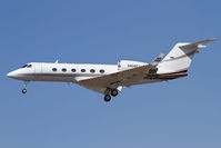 N400FJ @ LAX - Fletcher Jones Management Group 2004 Gulfstream G-IV(SP) on short final to RWY 25L.