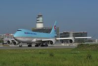 HL7601 @ LOWW - Korean Air Boeing 747-400 - by Dietmar Schreiber - VAP