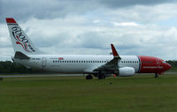 LN-NOL @ EGPH - Nor shuttle 463 arrives at EDI - by Mike stanners