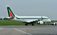 EI-DFJ @ EGSH - Heading for a much needed respray ! - by keithnewsome