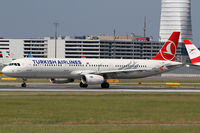 TC-JRP @ VIE - Turkish Airlines