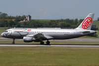 OE-LEA @ VIE - NIKI