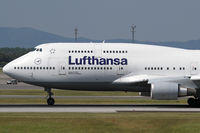 D-ABVY @ VIE - Lufthansa - by Joker767