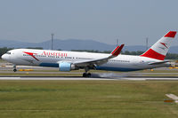 OE-LAZ @ VIE - Austrian Airlines