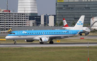 PH-EZN @ LOWW - KLM Embraer 190 - by Thomas Ranner