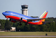 N515SW @ ORF - Southwest Airlines N515SW (FLT SWA1427) departing RWY 5 en route to Baltimore/Washington Int'l (KBWI). - by Dean Heald