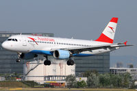OE-LBT @ VIE - Austrian Airlines