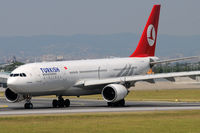 TC-JNG @ VIE - Turkish Airlines