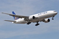 N782UA @ KORD - United Airlines Boeing 777-222, UAL836 arriving from  Shanghai Pudong Int'l /ZSPD, RWY 14R approach KORD. - by Mark Kalfas