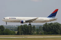 N16065 @ LHBP - Ferihegy - by Ferenc Kolos