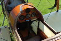 G-AWYI photo, click to enlarge G-AWYI photo, click to enlarge