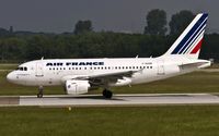 F-GUGR @ EDDL - departure via RW23L