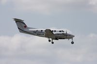 N983JB @ ORL - Beech 200