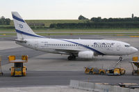 4X-EKD @ VIE - El Al - by Roman Reiner