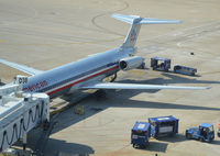 N7537A @ KDFW - Dallas - by Ronald Barker