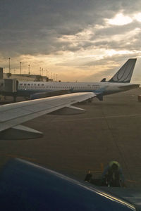 N412UA @ KDEN - Parked at Denver International Airport - by Murat Tanyel