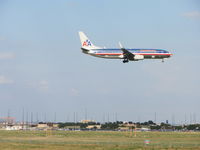 N873NN @ DFW - Landing on runway 18R, DFW airport