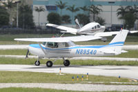 N89540 @ FXE - Taxiing to Runway 8 for departure at FXE - by Bruce H. Solov