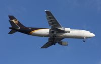 N166UP @ MCO - UPS A300