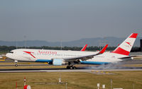 OE-LAZ @ LOWW - Austrian Airlines Boing 767 - by Thomas Ranner