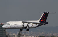 OO-DWA @ LOWW - Brussels Airlines Avro RJ100 - by Thomas Ranner