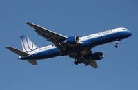 N559UA @ MCO - United 757