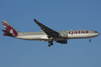 A7-AEC @ OMDB - Qatar Airways - by Thomas Posch - VAP