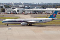 B-6501 @ YSSY - At Sydney - by Micha Lueck