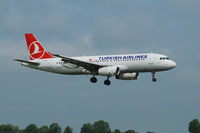 TC-JPB @ EIDW - Landing Rwy 10 at EIDW - by Noel Kearney