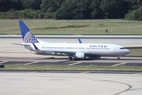 N76502 @ TPA - United 737-800