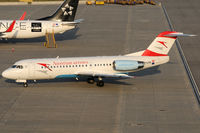 OE-LFK @ VIE - Austrian arrows