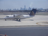 N368PH @ EWR - dash8 - by christian maurer