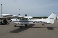N12509 @ KBRD - Cessna 172M Skyhawk on the line in Brainerd, MN. - by Kreg Anderson