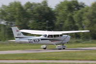 OE-KLP @ LOAU - Cessna 172 S - by Juergen Postl
