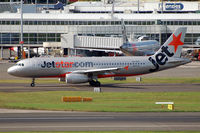 VH-VGT @ YSSY - At Sydney - by Micha Lueck