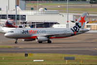 VH-VQF @ YSSY - At Sydney - by Micha Lueck